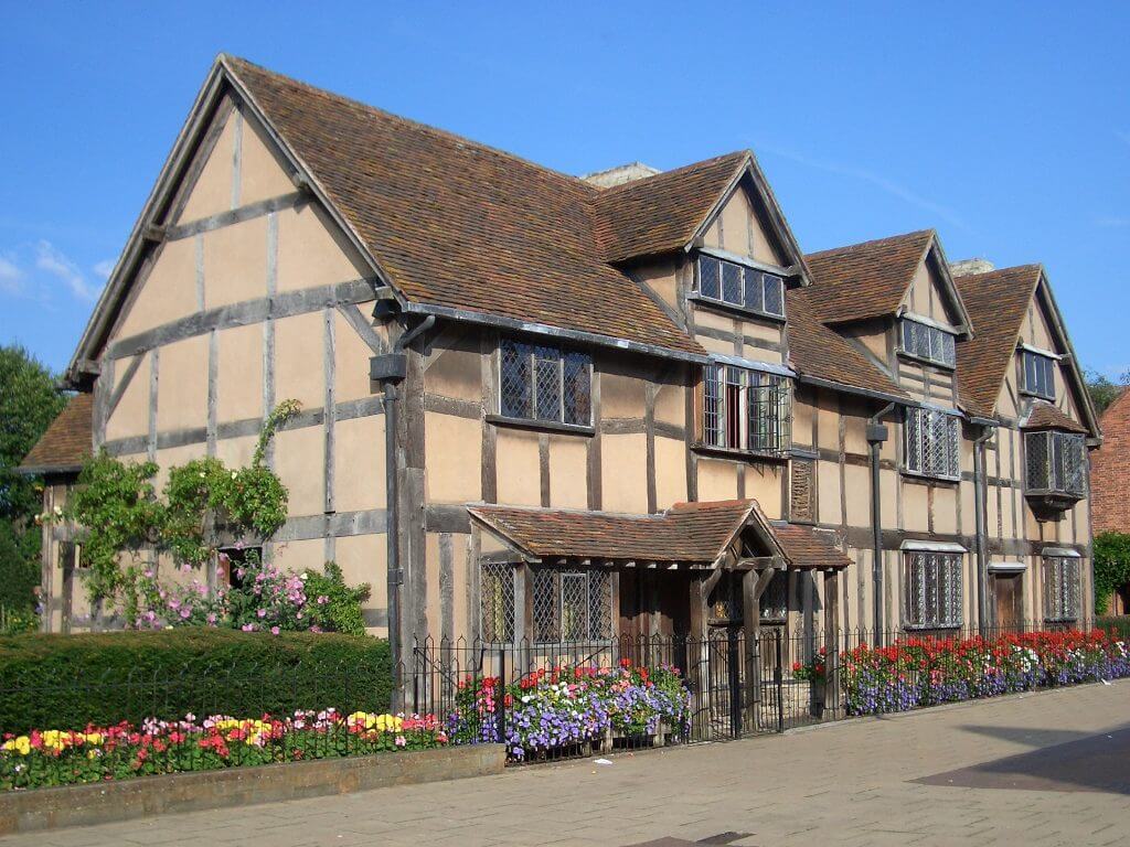 A view of Shakespeare's Birthplace in Stratfor upon Avon